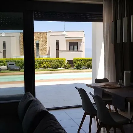 Vista Luxury Pool - Halkidiki