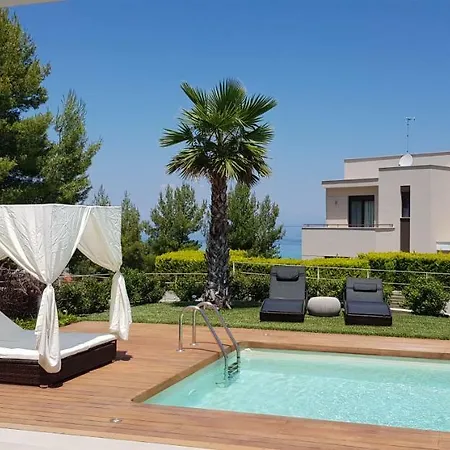 Vista Luxury Pool - Halkidiki